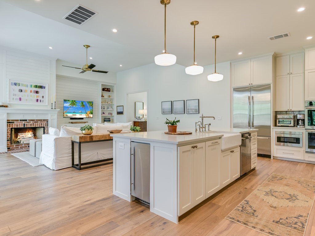 4102 Deepwoods Drive Austin, TX 78731 - Photo 9 of 29