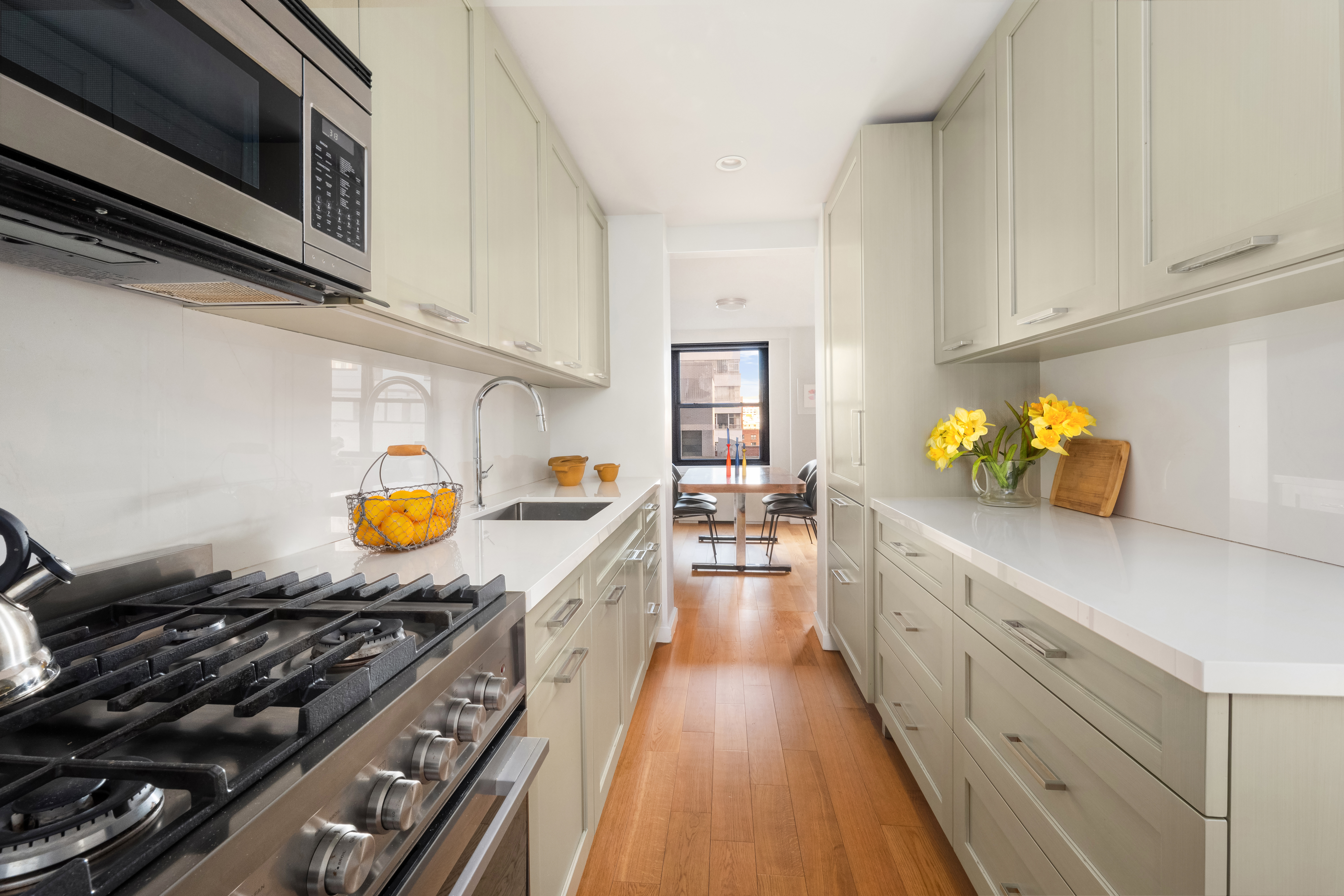 225 East 57th Street, Unit 16K Manhattan, NY 10022 - Photo 5 of 12