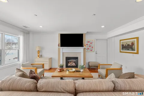 $750,000 | 16 Hayestown Road, Unit D303, Danbury, CT 06811