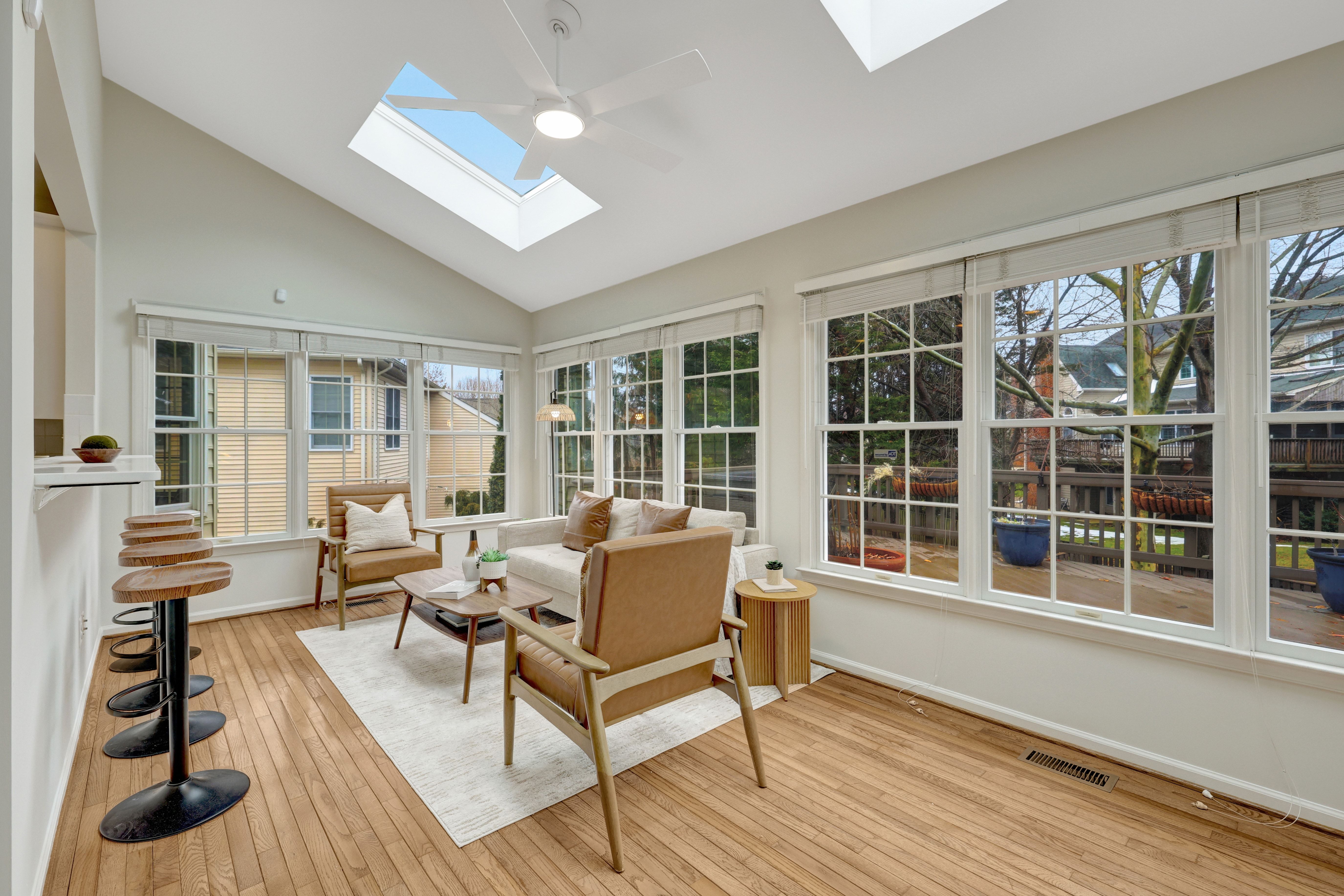 1295 Gatesmeadow Way Reston, VA 20194 - Photo 19 of 57