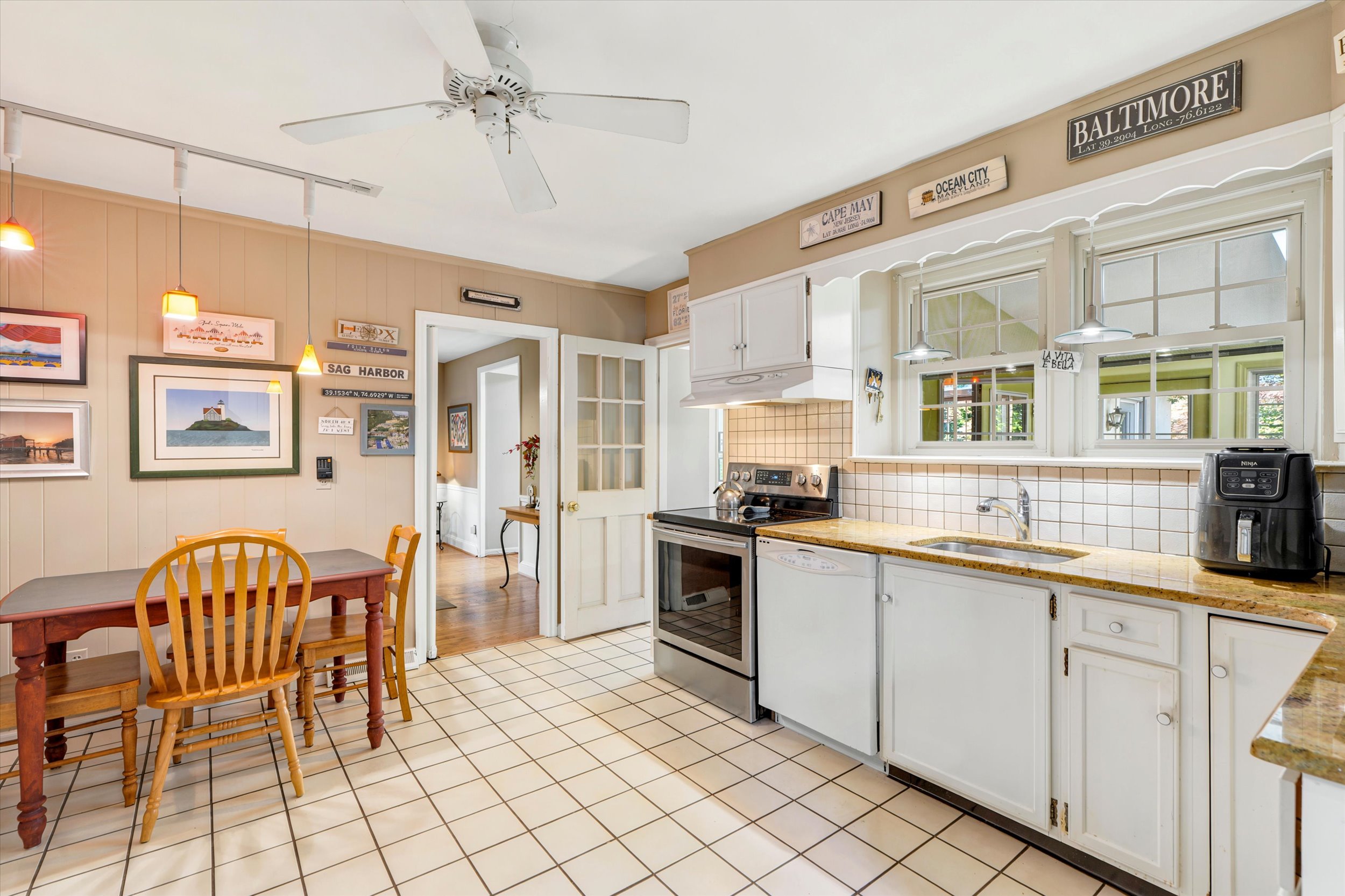 841 Ivy Road Ambler, PA 19002 - Photo 15 of 54