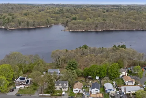 Contact Agent | 55 Thistle Street, Lynn, MA 01905