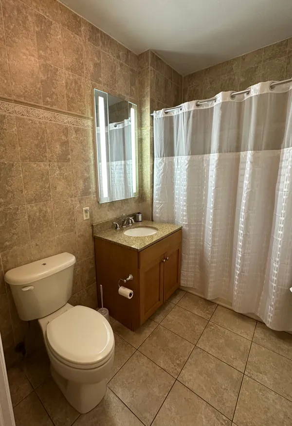 $3,900 | 1455 Royce Street, Unit 1H | Georgetown