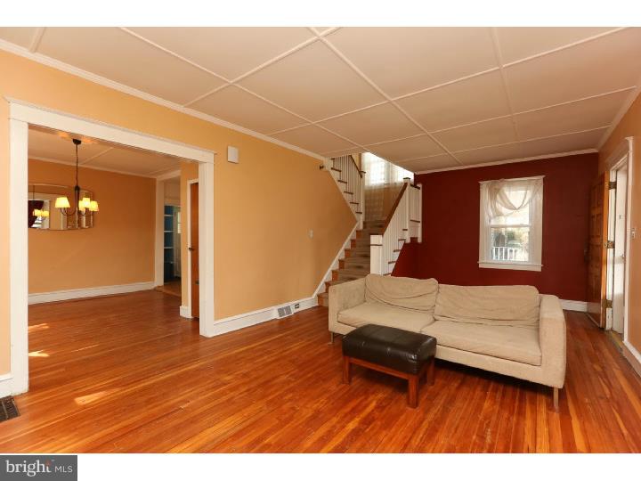 410 Oxford Road Havertown, PA 19083 - Photo 3 of 5