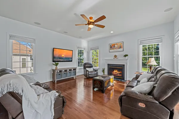 $1,050,000 | 8114 Kylemore Way, Ellicott City, MD 21043