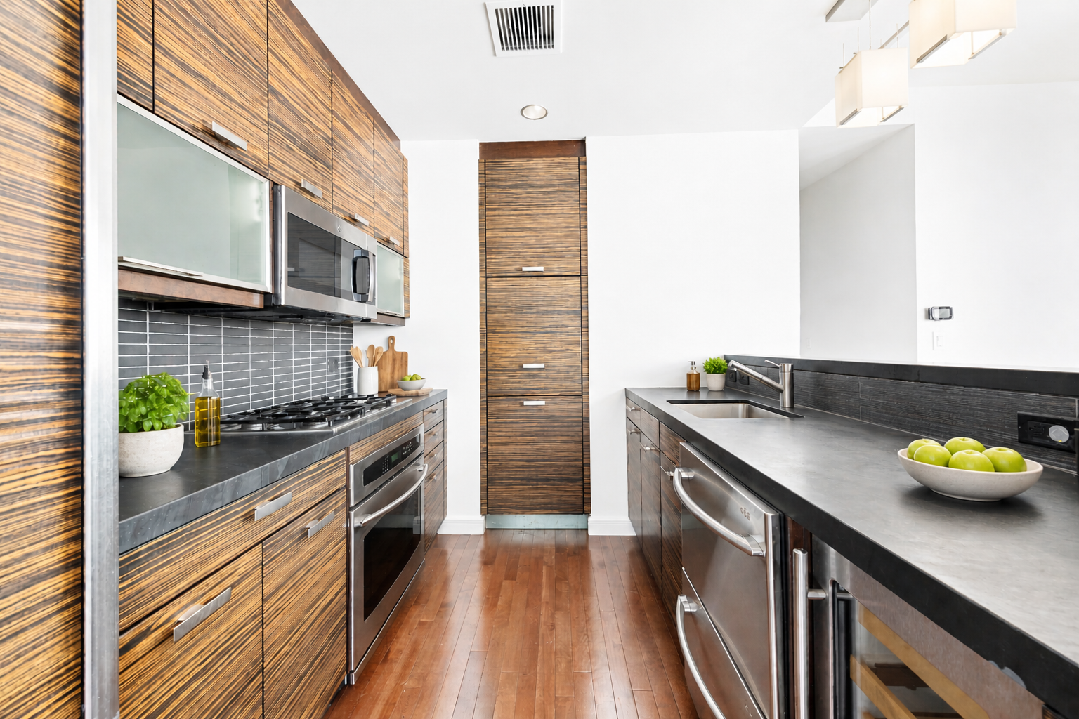 101 West 24th Street, Unit 15B Manhattan, NY 10011 - Photo 5 of 22