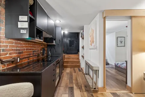 $579,500 | 17 Grove Street, Unit 1, Boston, MA 02114