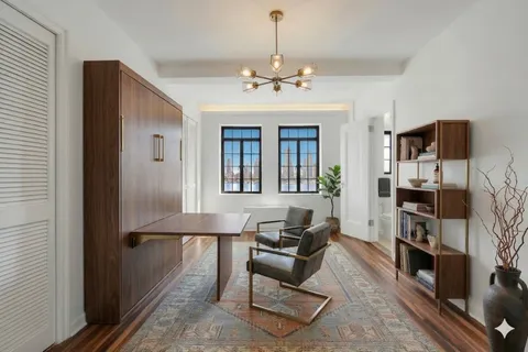 $300,000 | 5 Tudor City Place, Unit 1126 | Murray Hill