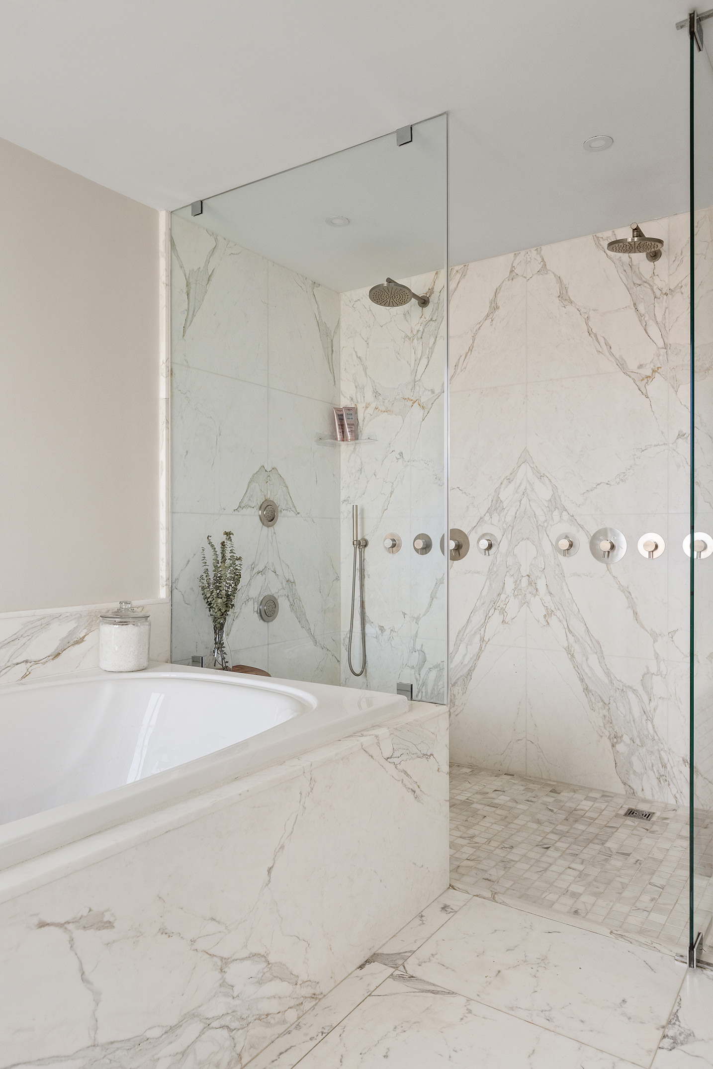 429 Kent Avenue, Unit PH3 Brooklyn, NY 11249 - Photo 21 of 39