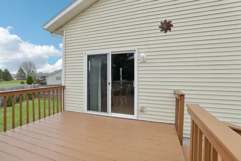 $229,900 | 410 David Circle, Arena, WI 53503