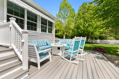 Contact Agent | 5 Jamaica Lane, Haverhill, MA 01830