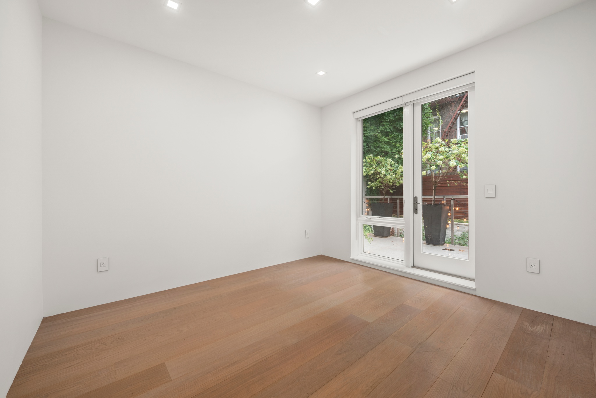 355 East 19th Street, Unit TH Manhattan, NY 10003 - Photo 24 of 27