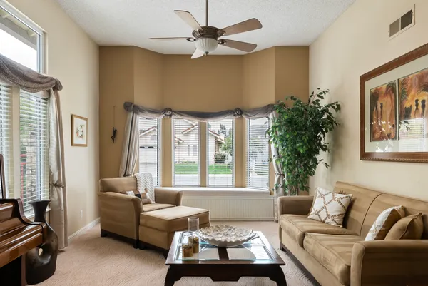 $1,045,000 | 6051 Tahoe Place, Camarillo, CA 93012
