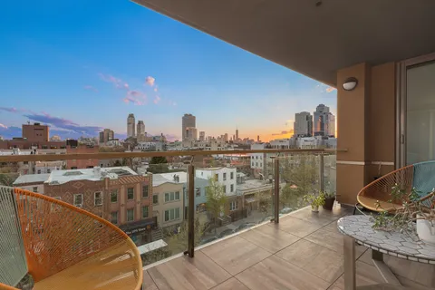 $1,950,000 | 144 North 8th Street, Unit 4B | Williamsburg