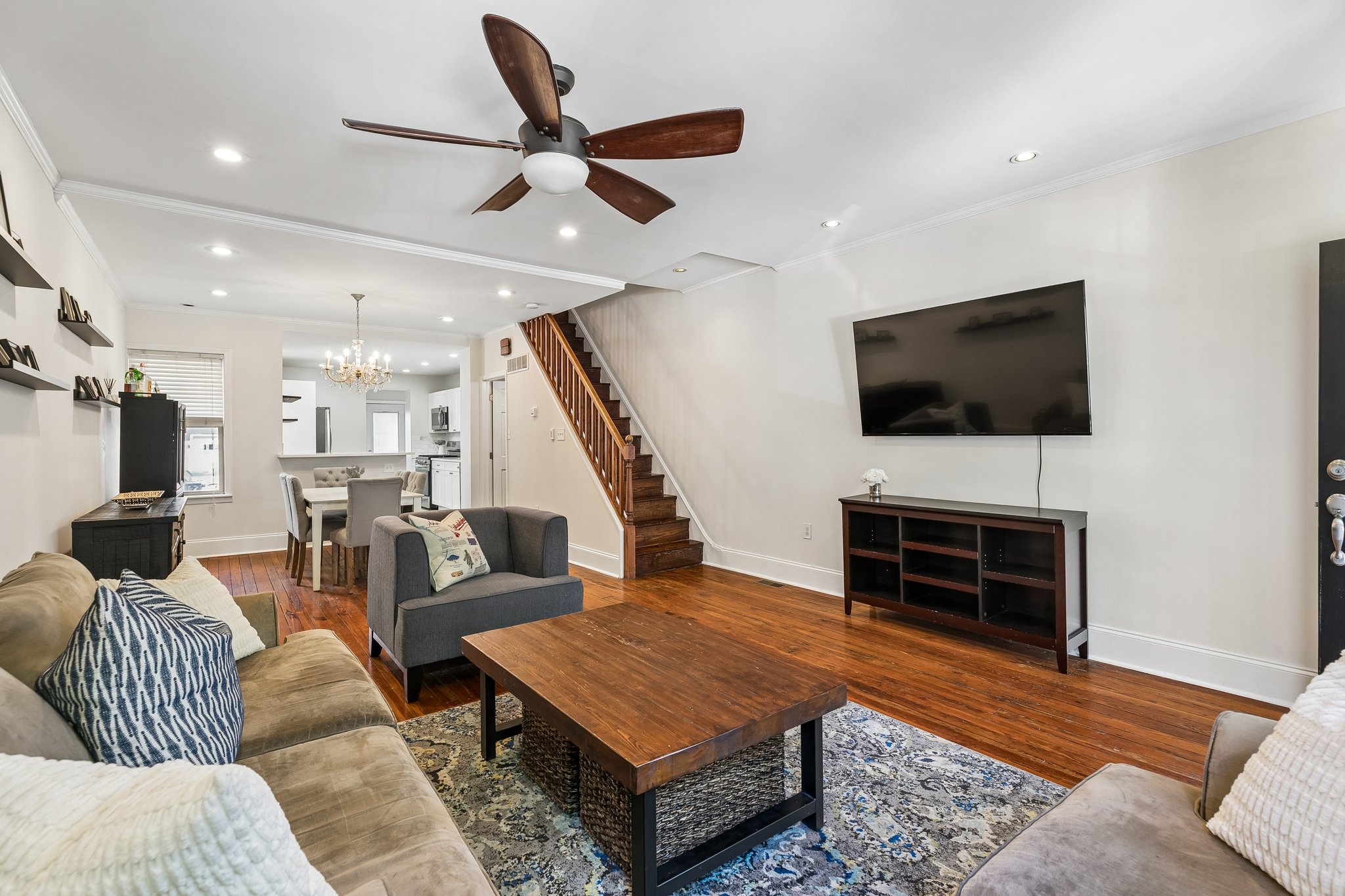 2128 Carpenter Street Philadelphia, PA 19146 - Photo 5 of 49