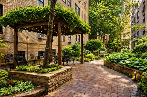 $1,495,000 | 433 East 51st Street, Unit 9C | Midtown East