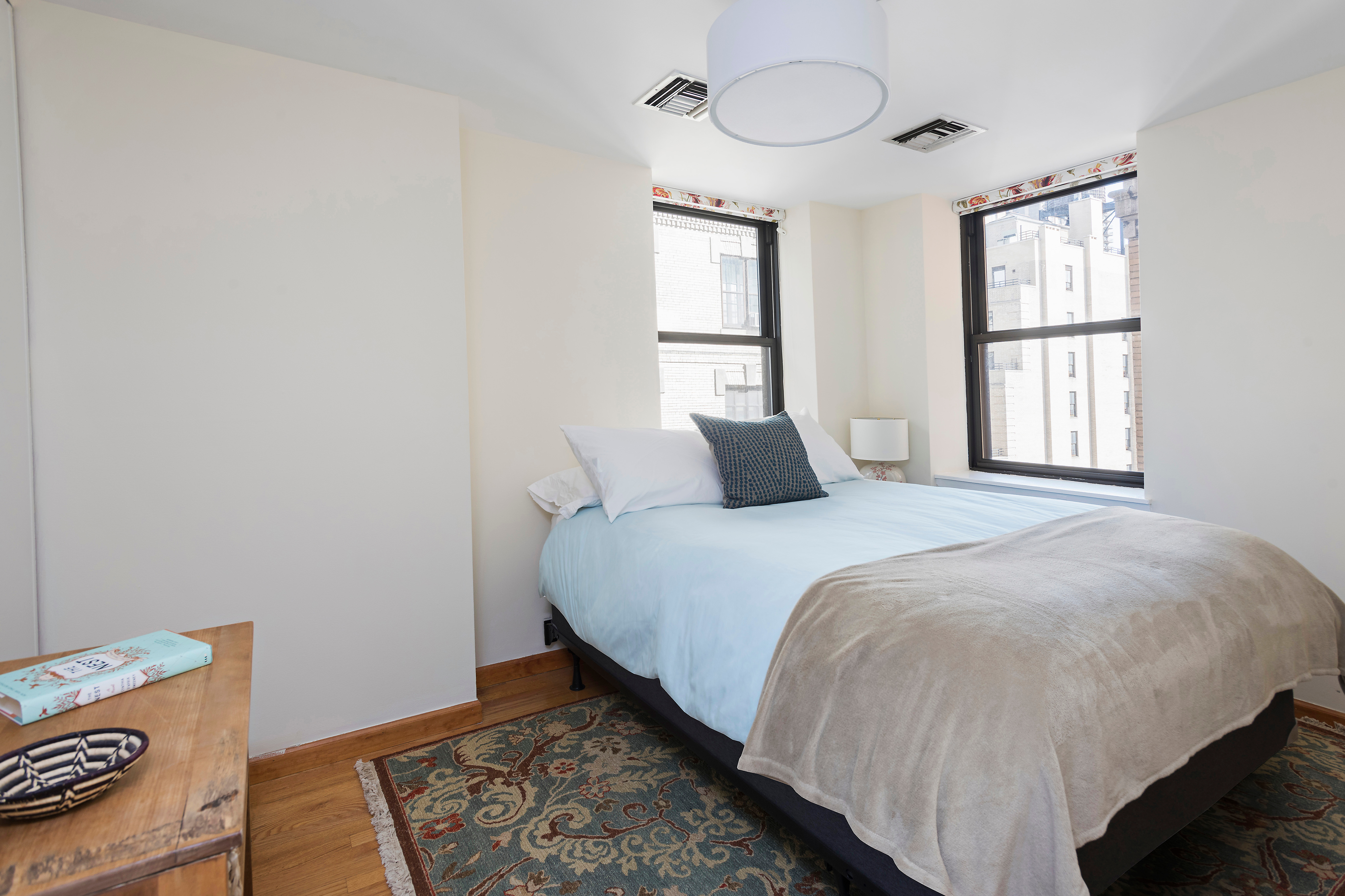 253 West 73rd Street, Unit 12H Manhattan, NY 10023 - Photo 6 of 8