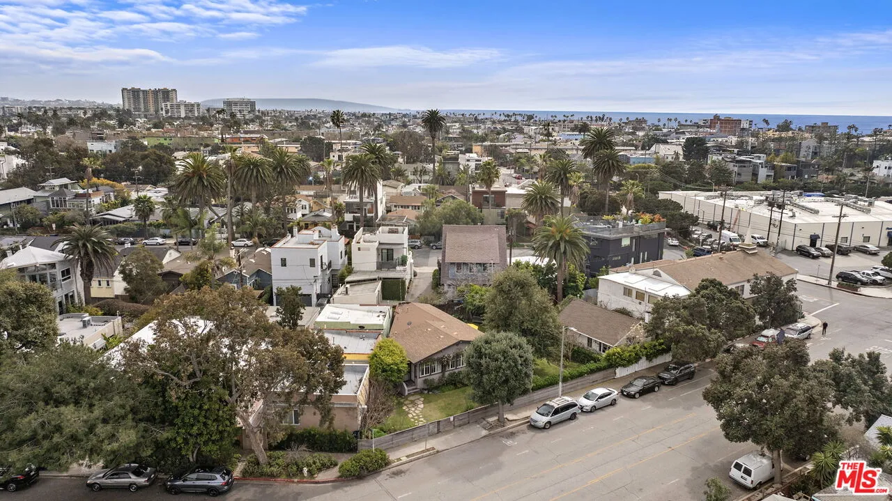 $2,750,000 | 308 Windward Avenue, Venice, CA 90291