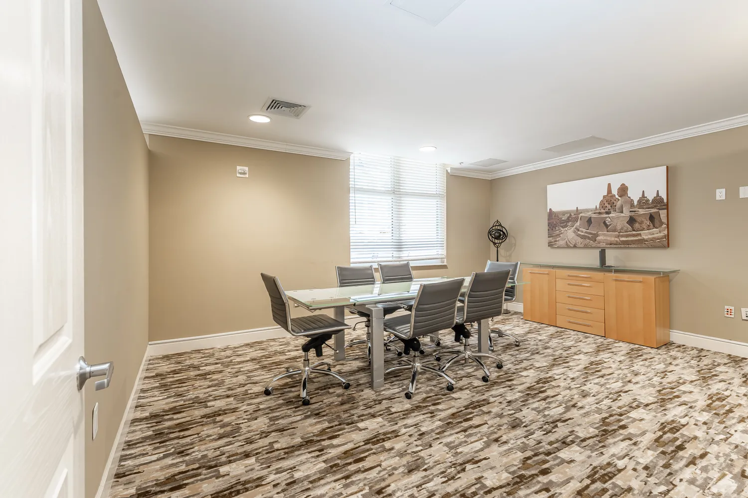 $4,700 | 511 Southeast 5th Avenue, Unit 1217, Fort Lauderdale, FL 33301