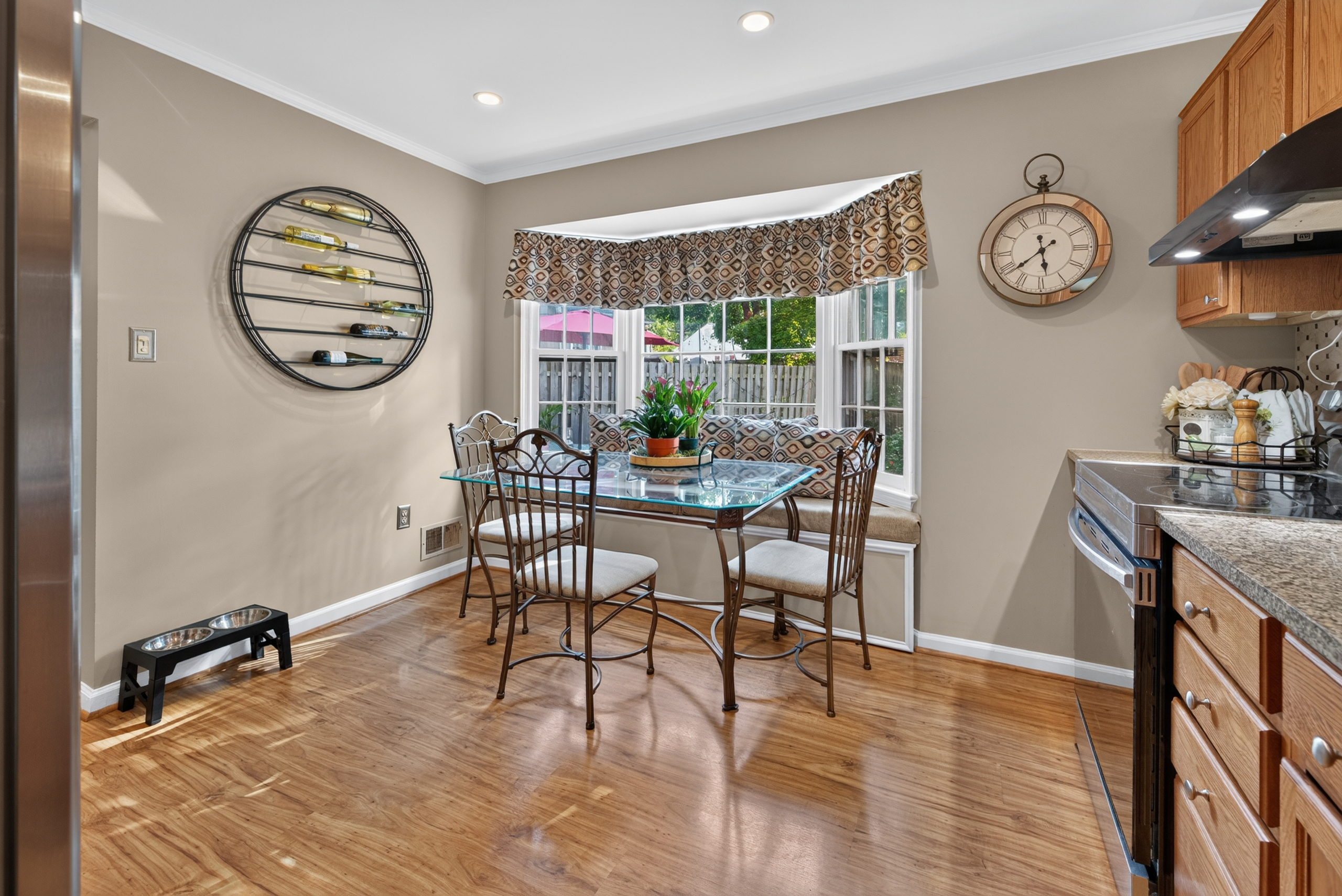 7901 Laural Valley Way Springfield, VA 22153 - Photo 16 of 53