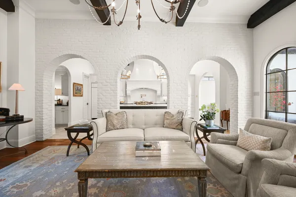 $1,250,000 | 11438 Center Court Boulevard, Baton Rouge, LA 70810