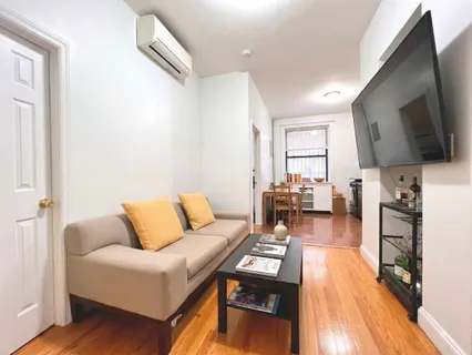 $5,795 | 90 Thompson Street, Unit A2 | SoHo