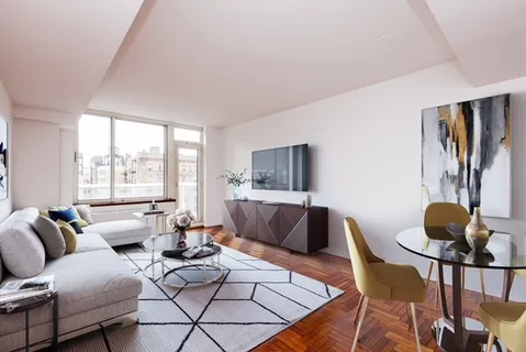 $5,200 | 2373 Broadway, Unit 1431 | Upper West Side
