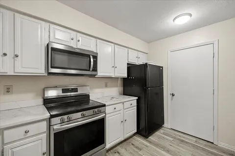 $255,000 | 2504 Brook Hollow Court, Mesquite, TX 75150