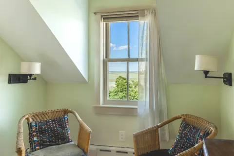 $1,400,000 | 84 Railroad Avenue, Rowley, MA 01969