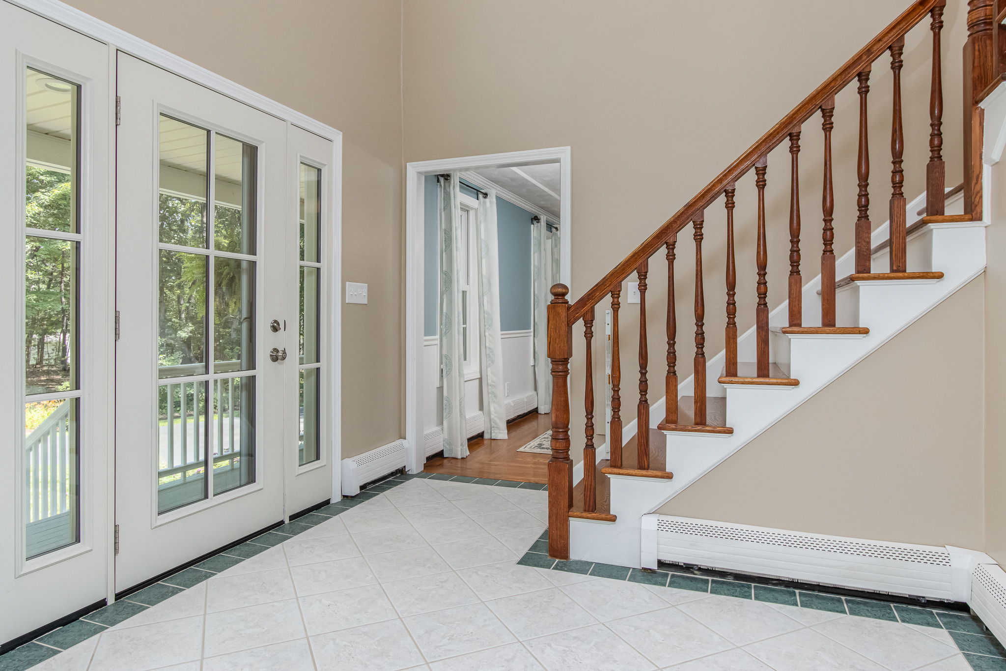 4 Upton Street Dunstable, MA 01827 - Photo 17 of 40