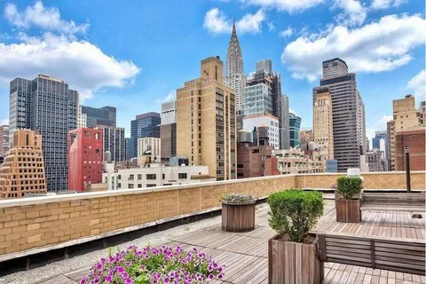 $850,000 | 301 East 45th Street, Unit 5E | Midtown East