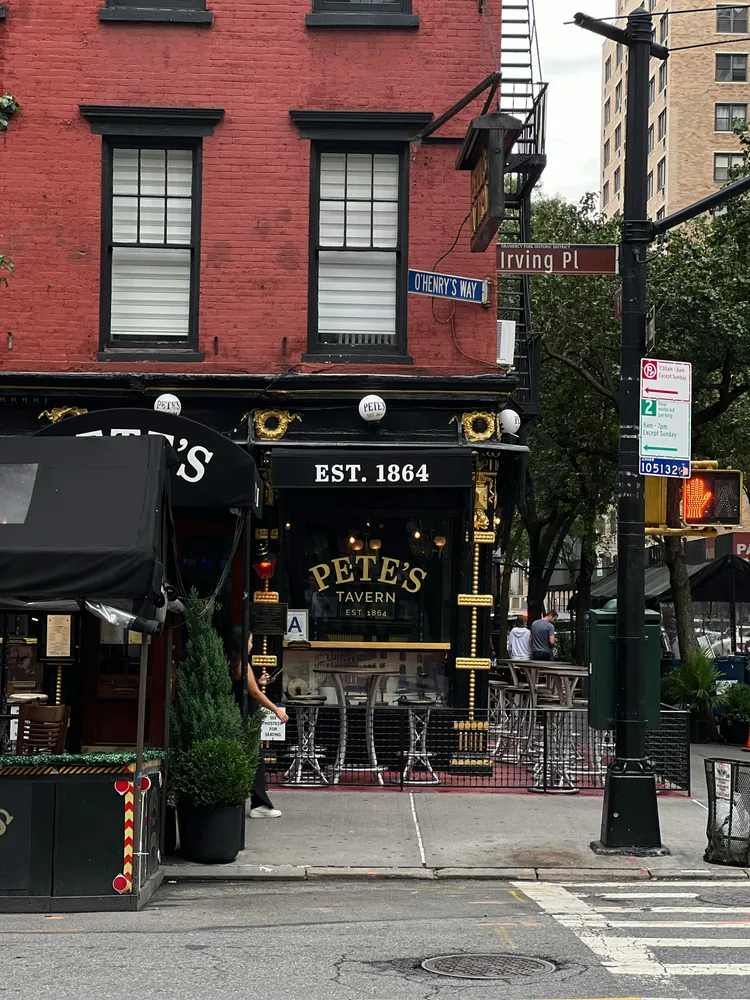 $715,000 | 26 Gramercy Park South, Unit 5F | Gramercy