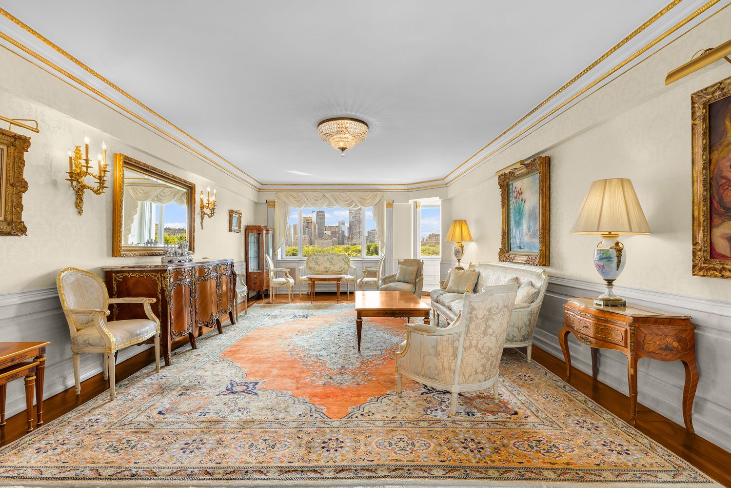 $2,800,000 | 860 5th Avenue, Unit 12K | Lenox Hill