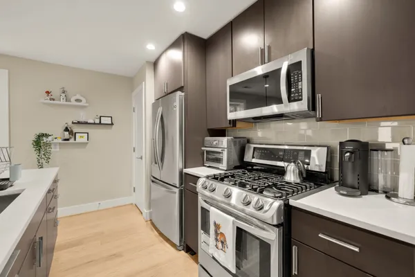 $635,000 | 14 T Street Northeast, Unit 1, Washington, DC 20002