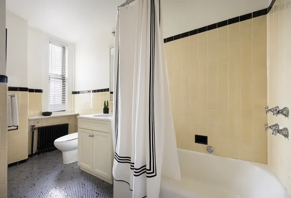 $6,495,000 | 137 Riverside Drive, Unit 12B | Upper West Side