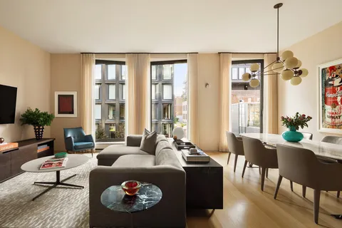 $3,950,000 | 505 West 19th Street, Unit 4C | Chelsea