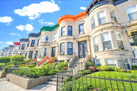 $2,300,000 | 352 New York Avenue | Crown Heights