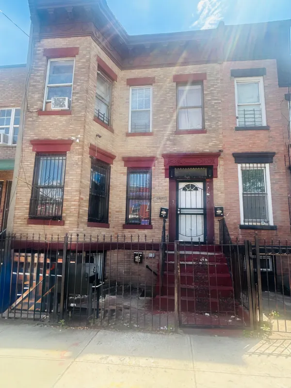 $890,000 | 1596 Saint Marks Avenue | Crown Heights