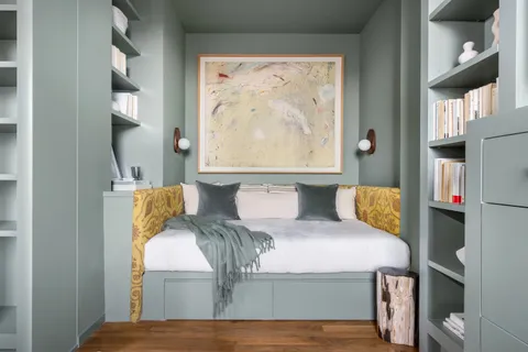 $2,990,000 | 175 East Broadway, Unit 7A | Two Bridges