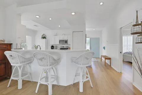 $420,500 | 680 Wiggins Lake Drive, Unit 202, Naples, FL 34110