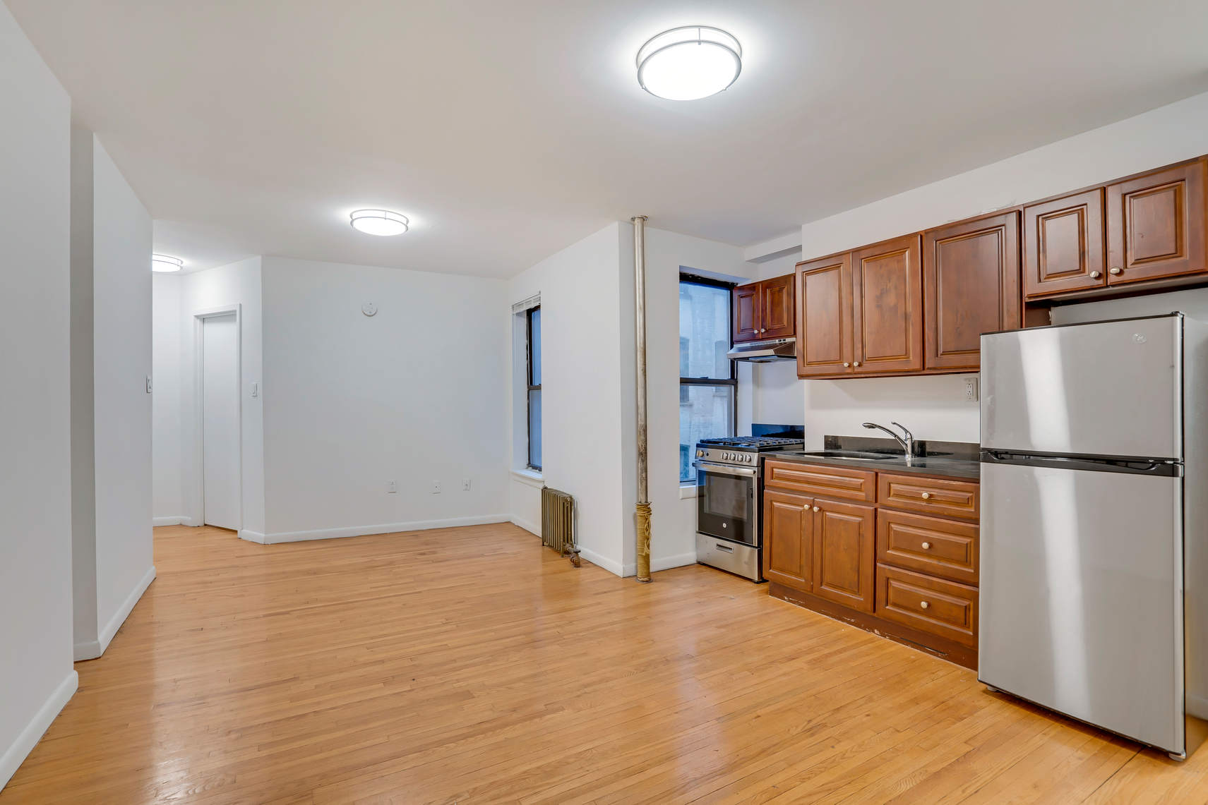 24 East 97th Street, Unit 3 Manhattan, NY 10128 - Photo 1 of 6