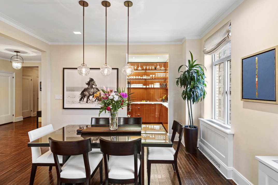 211 Central Park West, Unit 6GG Manhattan, NY 10024 - Photo 2 of 10