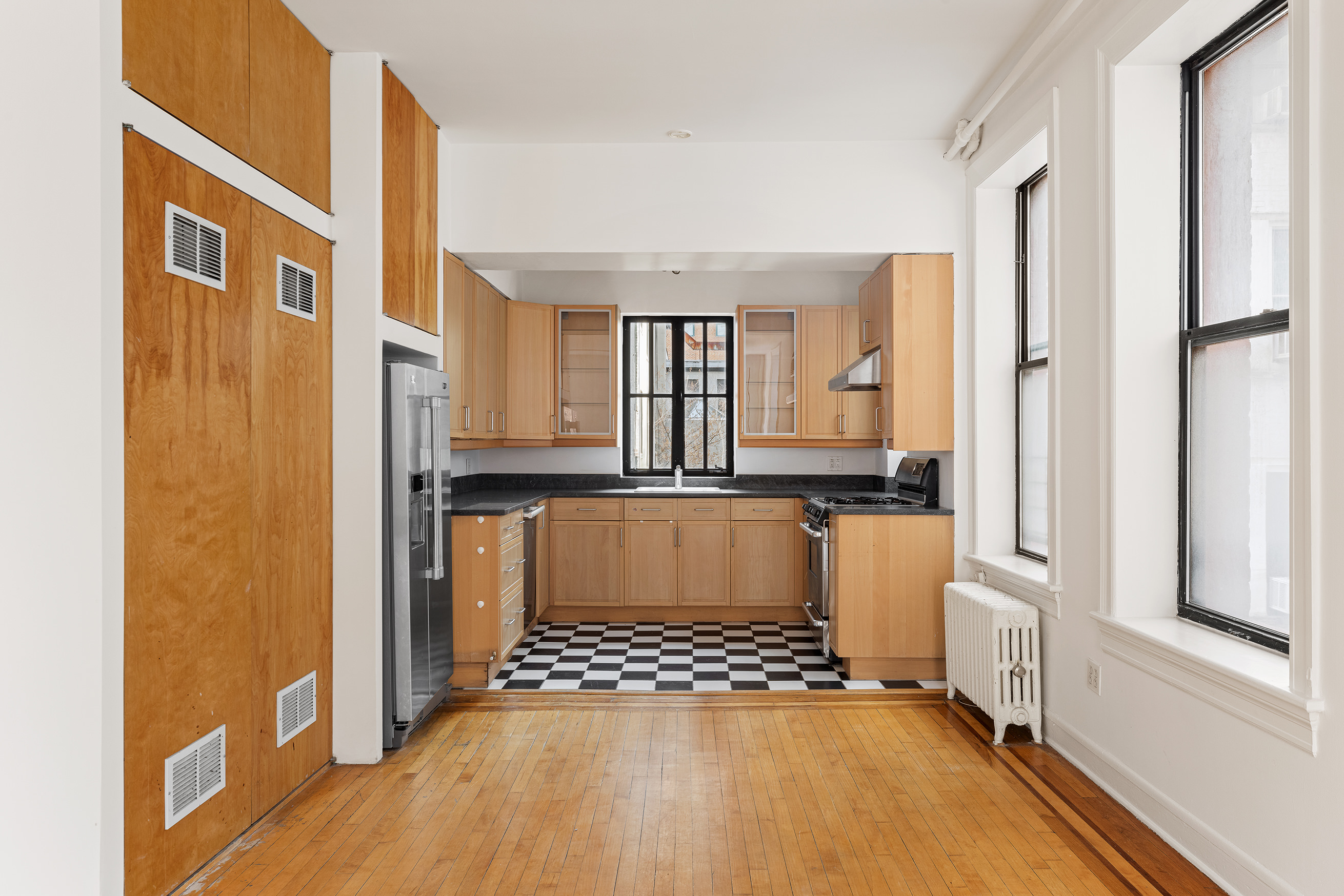 295 East 8th Street, Unit 2/3E Manhattan, NY 10009 - Photo 8 of 23