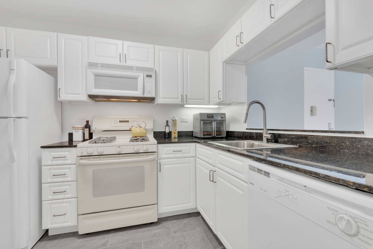 1400 5th Avenue, Unit 3L Manhattan, NY 10026 - Photo 3 of 11