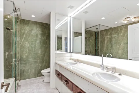 $13,500,000 | 170 East End Avenue, Unit 8EF | Upper East Side