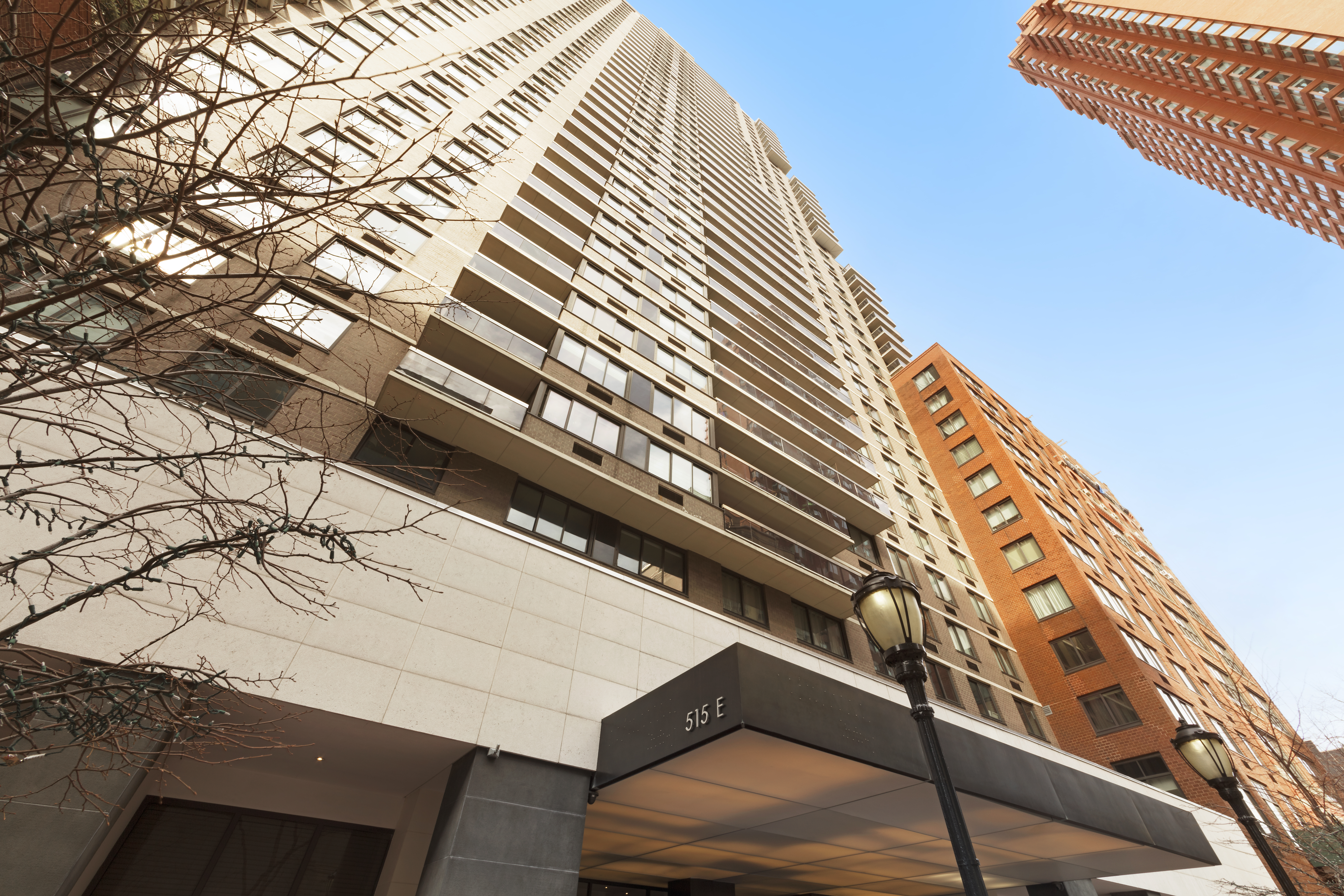 515 East 72nd Street, Unit 25E Manhattan, NY 10021 - Photo 10 of 11 a view of a building