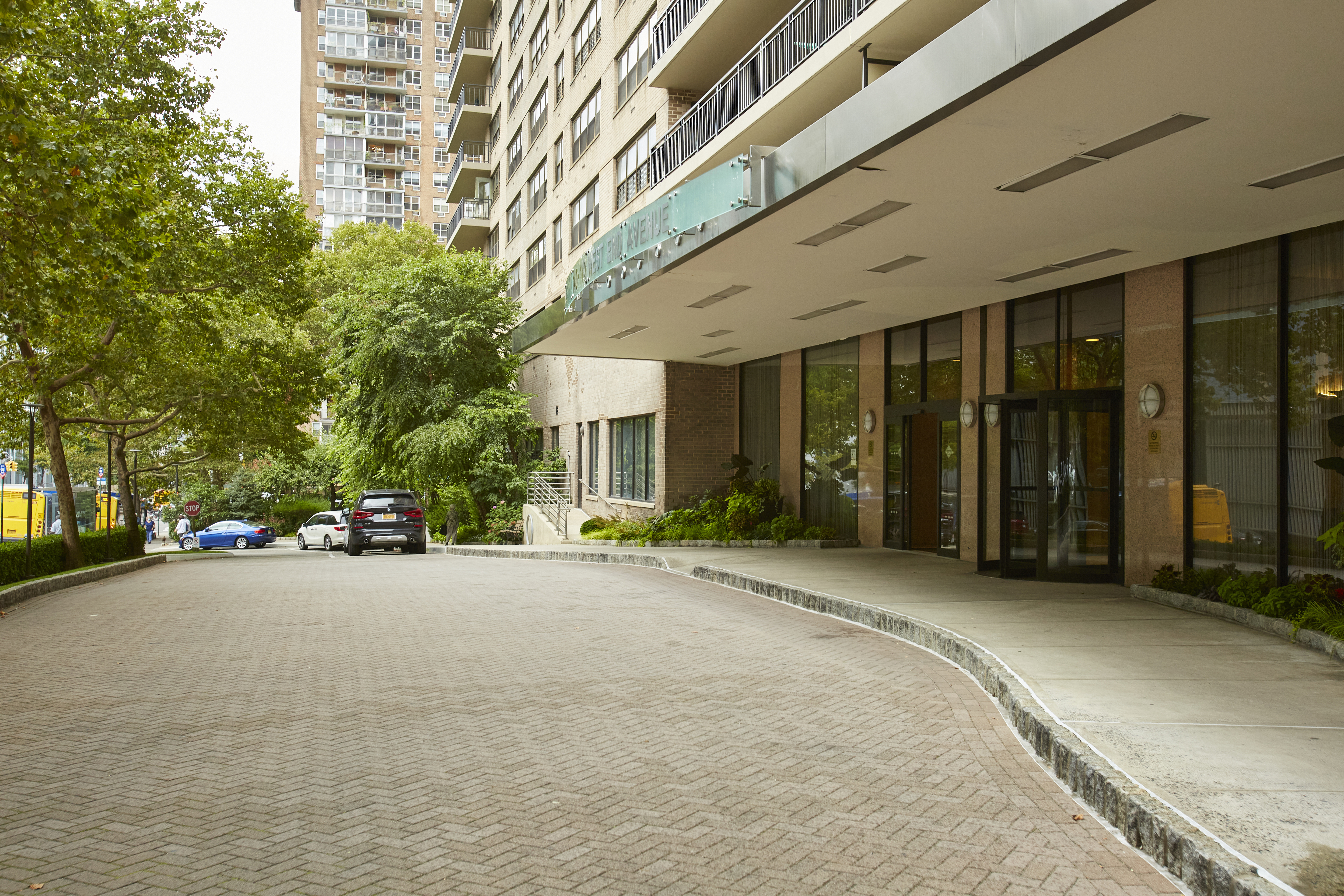 140 West End Avenue, Unit 9J Manhattan, NY 10023 - Photo 13 of 15