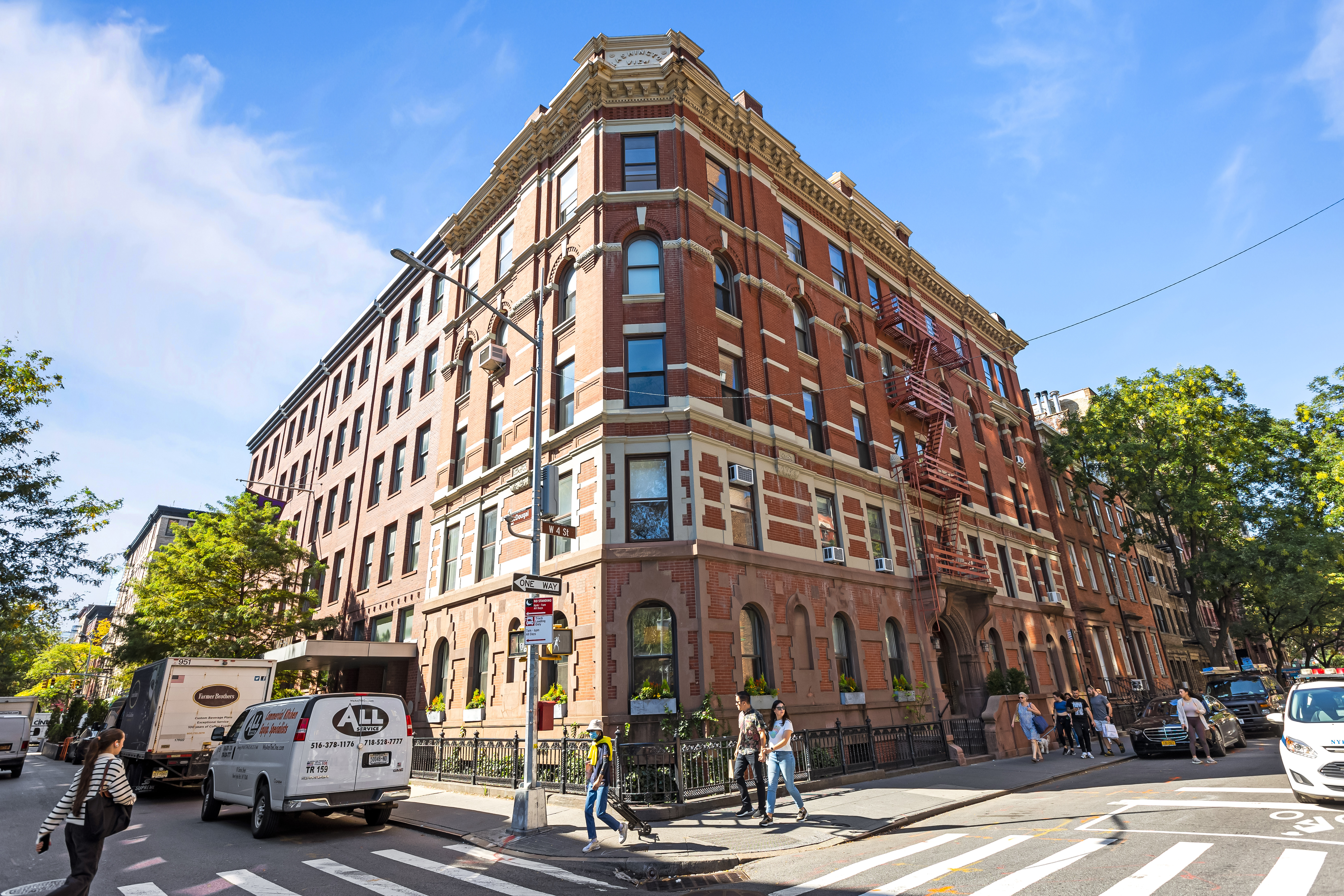 39 1/2 Washington Square South, Unit 5 Manhattan, NY 10012 - Photo 10 of 12