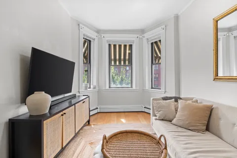 $3,295,000 | 577 Tremont Street, Boston, MA 02118