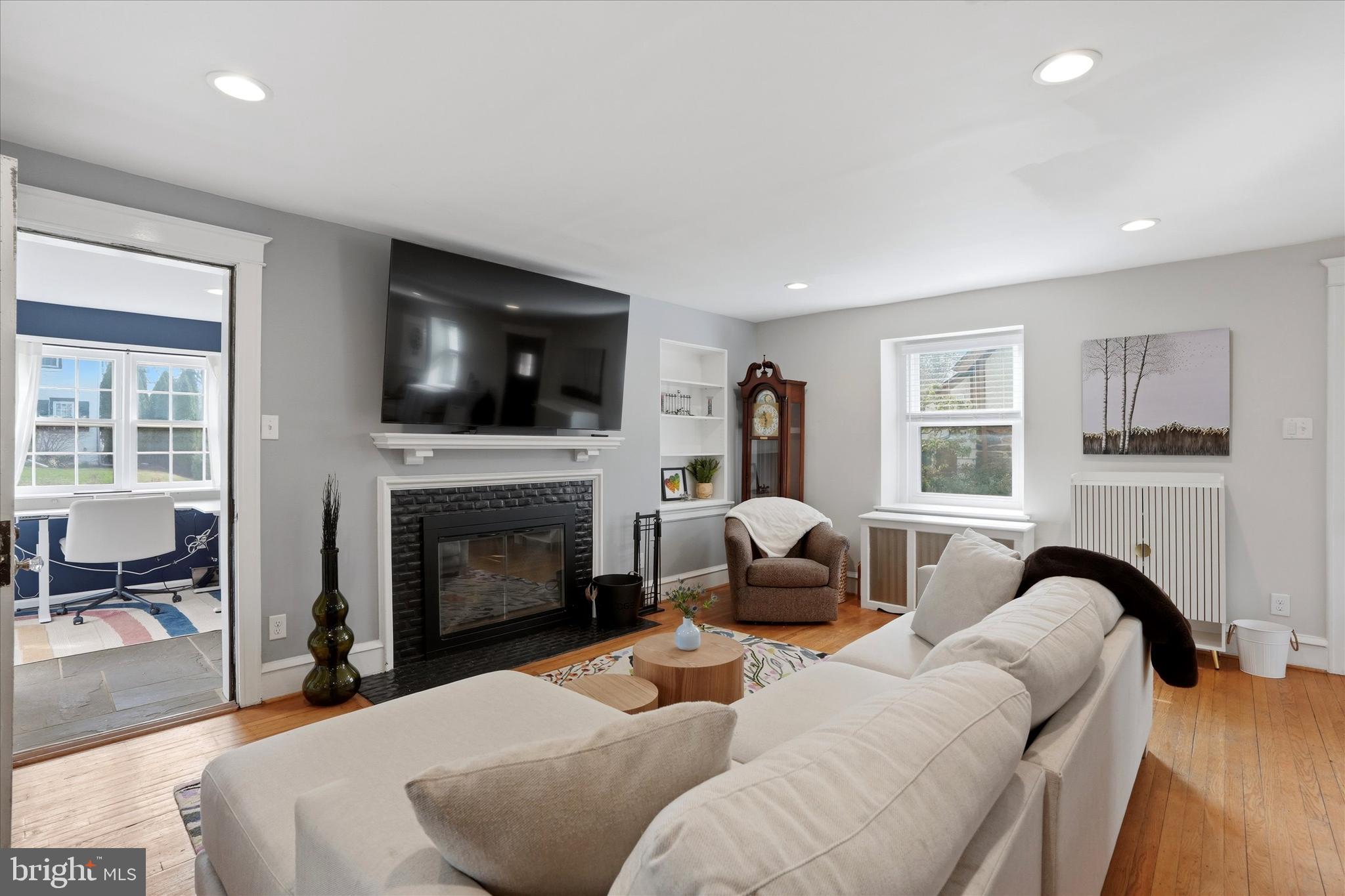 310 Old Forest Road Wynnewood, PA 19096 - Photo 6 of 35